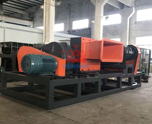 床板撕碎機(jī) 無(wú)錫撕碎機(jī) 馬鞍山聯(lián)冠機(jī)械公司高清圖片 高清大圖
