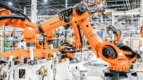 機器人致傷事件引爭議，馬斯克怒斥不實報道